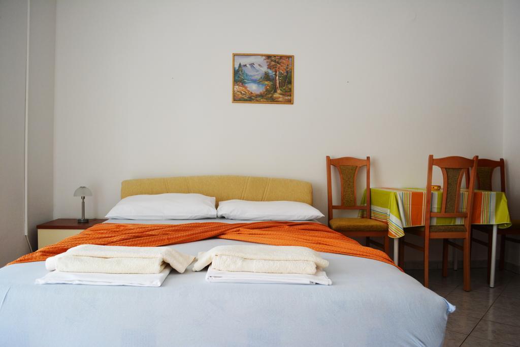Suz-Ana Daire Trogir Dış mekan fotoğraf
